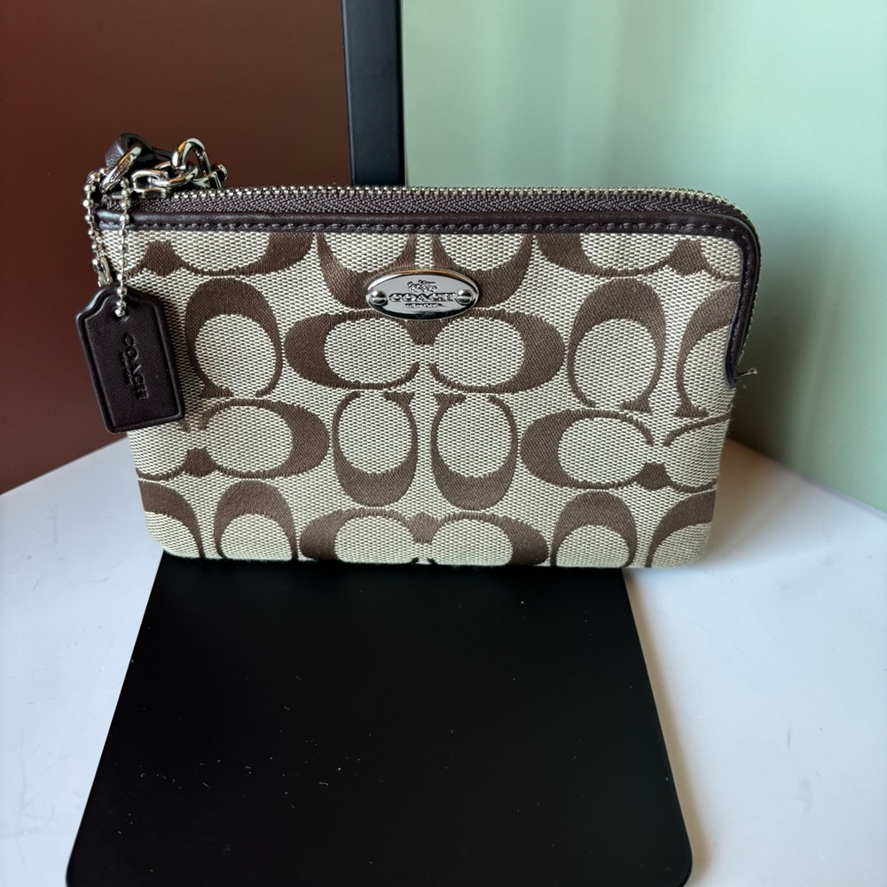 COACH Brown and Cream SIGNATURE CANVAS Wristlet